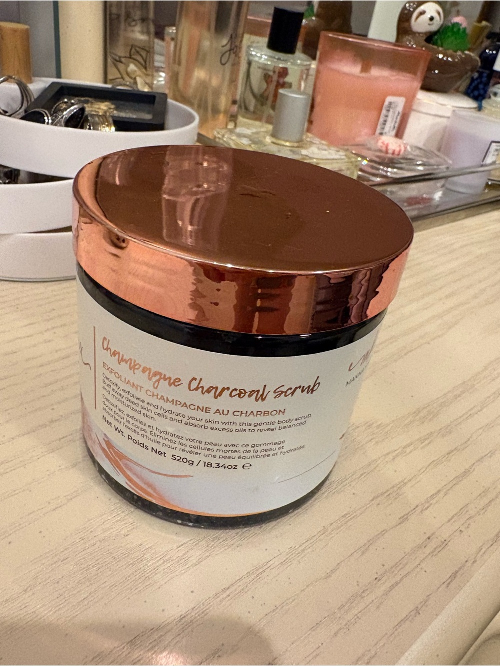 Manna Kadar champagne charcoal scrub